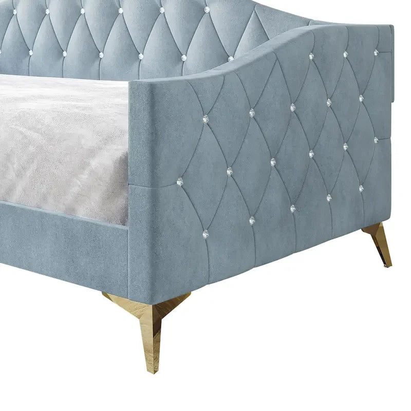 Elegante gestoffeerde chaise longue voor één persoon met kristallen knopen