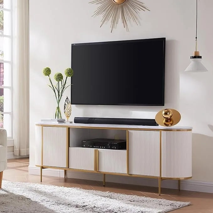 Moderní luxusní televizní stolek, centrum domácí zábavy s horní deskou z imitace mramoru